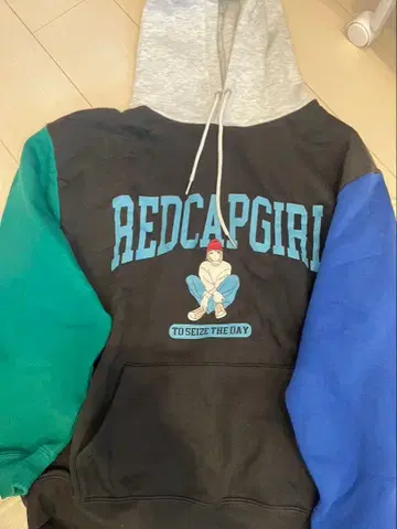 RED CAP GIRL 후드티 L 사이즈