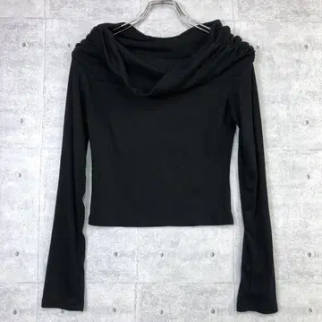 breeny K-POP 갸루 Y2K 오프숄더 드레이프넥 상의