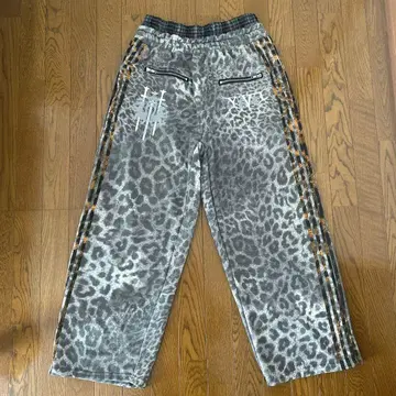 cozy worldwide '25 LEOPARD' ROYAL PANTS