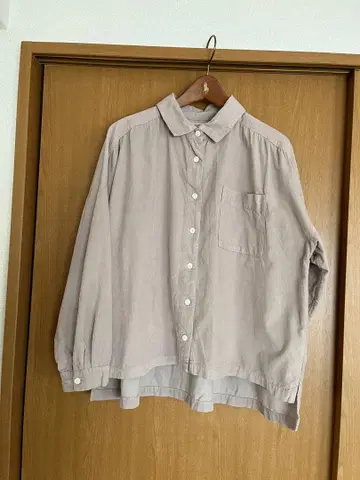 SUN VALLEY 얇은 베이지 긴팔 셔츠