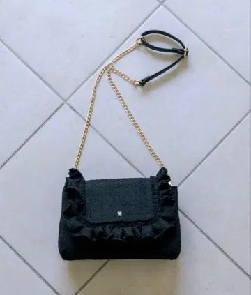 OLIVE des OLIVE 트위드 프릴 숄더