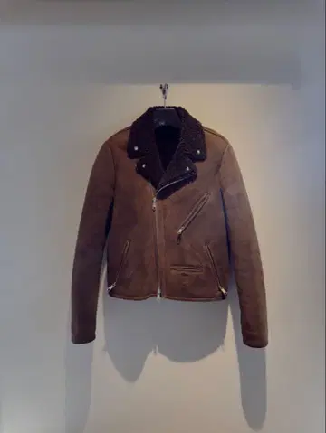 Tomorrowland 무스탕 봄버 자켓