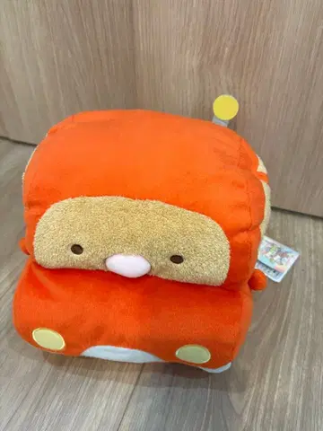 [영화 스밋코구라시: 조각조각 공장과 이상한 친구들] 돈까스 봉제 인형