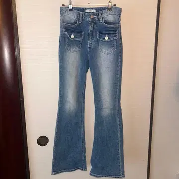 나비 부츠컷 데님 팬츠 1short