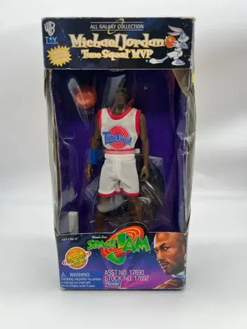 No329 스페이스 잼/마이클 조던 9인치 피규어