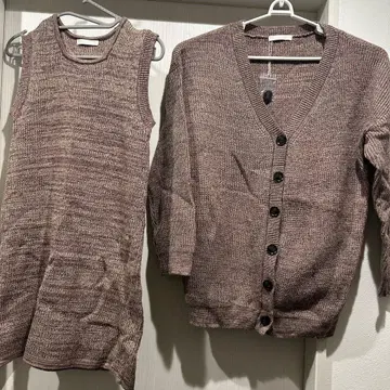 [ Chico ] 베이지 계열 슬리브리스 원피스와 가디건 세트 (미사용)