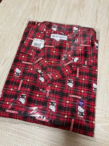 Sanrio 레트로 2001년 당시물 헬로키티 긴팔 파자마 남성용 L