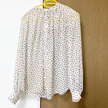 PLST 아이보리 블랙 도트 긴팔 셔츠