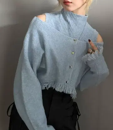 미사용 새상품 블루 앙상블 니트 가디건 M