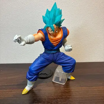 베지트 블루 피규어 제일복권