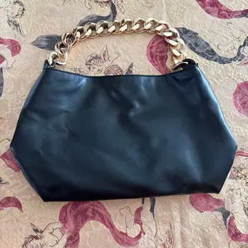 블랙 합성 피혁 숄더백