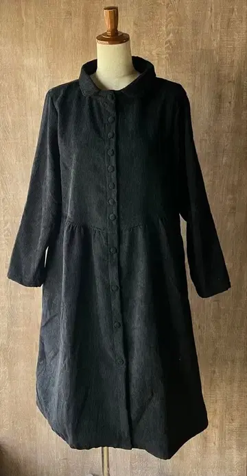 [ 새상품 ] 속기모 코듀로이 블랙 롱 슬리브 드레스