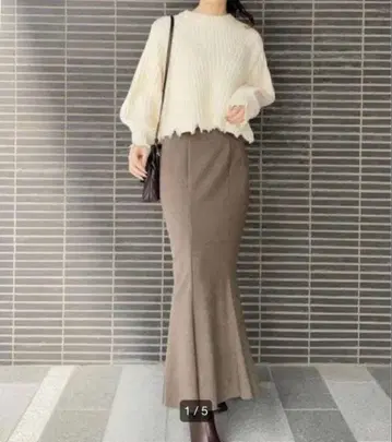 코코딜 브라운 플레어 스커트