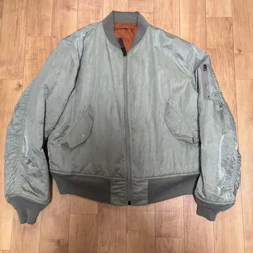 MA-1 플라이트 자켓