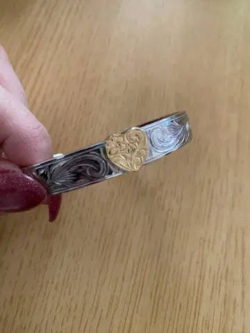 IRIE BEACH 하와이안 하트 뱅글