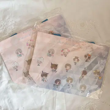 SEVENTEEN 세븐틴 산리오 레저백