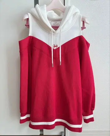 Rady 오픈 숄더 상의 후드티