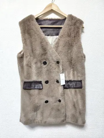 [ 미사용 새상품 ] CPCM 퍼 베스트