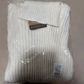 새상품 CHUBEI 츄베이 울 혼방 터틀넥 니트 L 스웨터