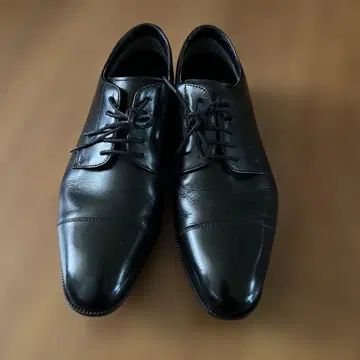 LES MUES 블랙 가죽 신발