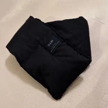 그린 레이블 릴랙싱 콜라보 타이온 머플러 블랙