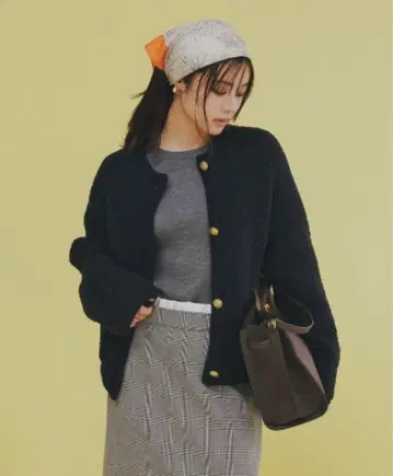 미사용 미라 오웬 금장 버튼 무스탕 라이크 보아 니트 가디건