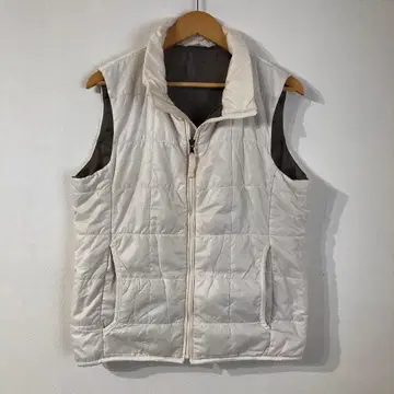 UNIQLO 베스트 화이트