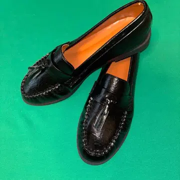 블랙 가죽 태슬 로퍼