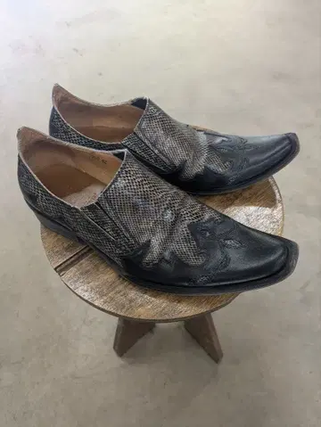 RED COVER 뱀 무늬 블랙