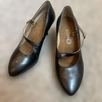 Chacott 블랙 가죽 펌프스 23.5cm