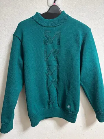ST ANDREW 터콰이즈 로고 자수 스웨터