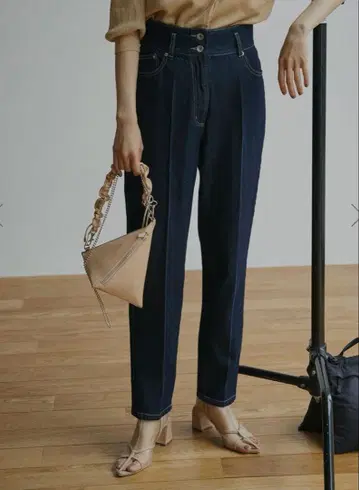 Ameri VINTAGE 테이퍼드 데님 25