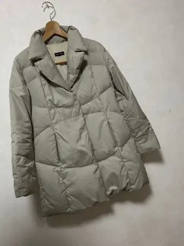 더 긴자 라이트 그레이 다운 자켓