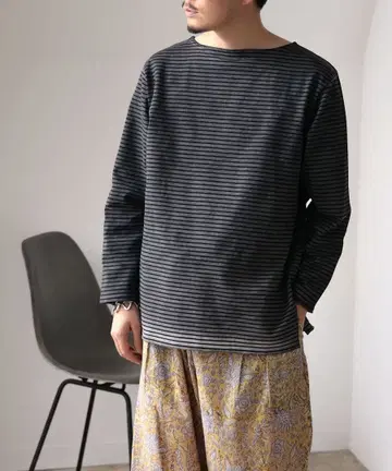 fennica 먹물 염색 보더 T셔츠