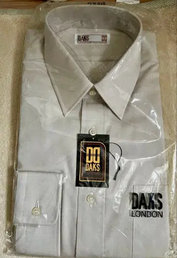 [가격 인하] DAKS 베이지 계열 긴팔 와이셔츠