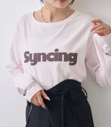 mystic 프린트 긴팔 T셔츠 핑크