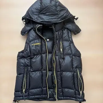 로이알 10 후드 부착 다운 자켓 블랙 베스트