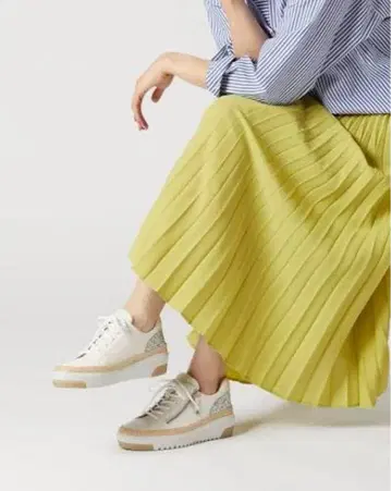 새상품급 fitfit 주트 비쥬 가죽 스니커즈 24cm 화이트