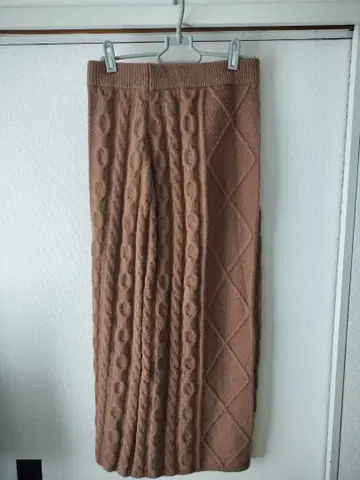 어반 리서치 셋업 브라운 케이블 니트 롱 스커트