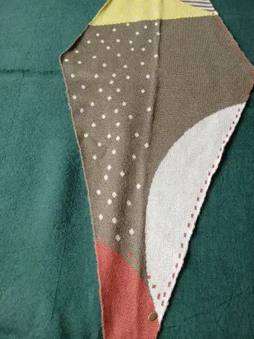 팔라스 팰리스 삼각 스카프