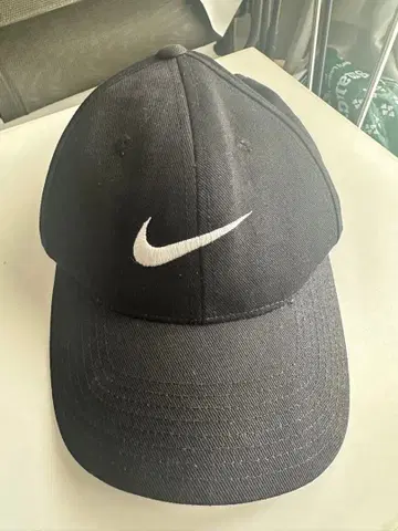 Nike 블랙 야구 모자