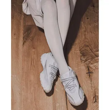 FILA x OJOS ECHAPPE VC 화이트 스니커즈