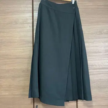 빔즈 보이 플리츠 스커트 블랙