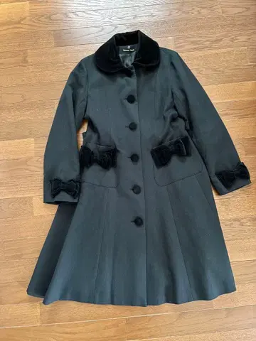 이노센트 월드 리본 코트