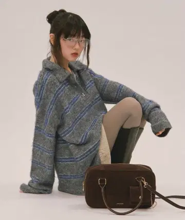 loin nuit 로완뉴이 스트라이프 패턴 버튼 니트