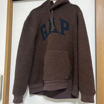 GAP 플리스 후드 부착 트레이닝복 브라운