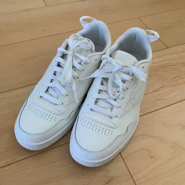 [ 무인양품 x Reebok ] 화이트 스니커즈 26cm