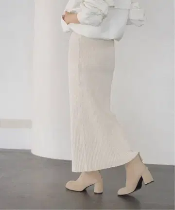 노블 리브 니트 타이트 스커트 화이트