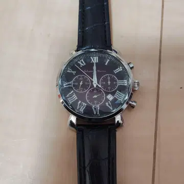 살바토레마라 크로노그래프 손목시계 와인 레드