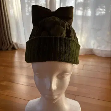 미사용 새상품 캐세리니 리본 포함 카키 니트 모자